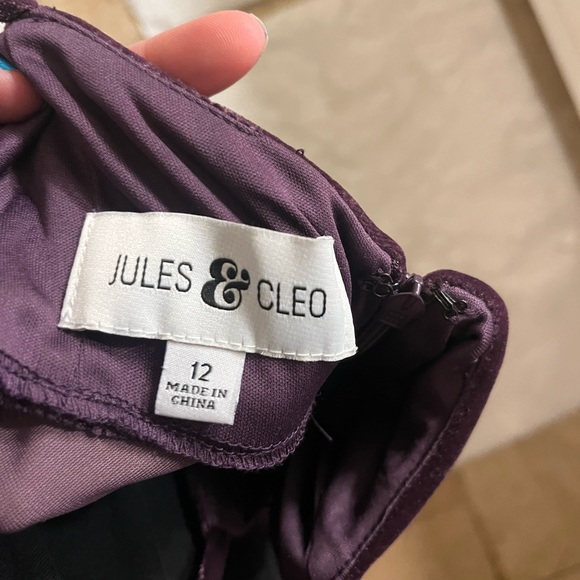 Formal gown - Picture 6 of 6